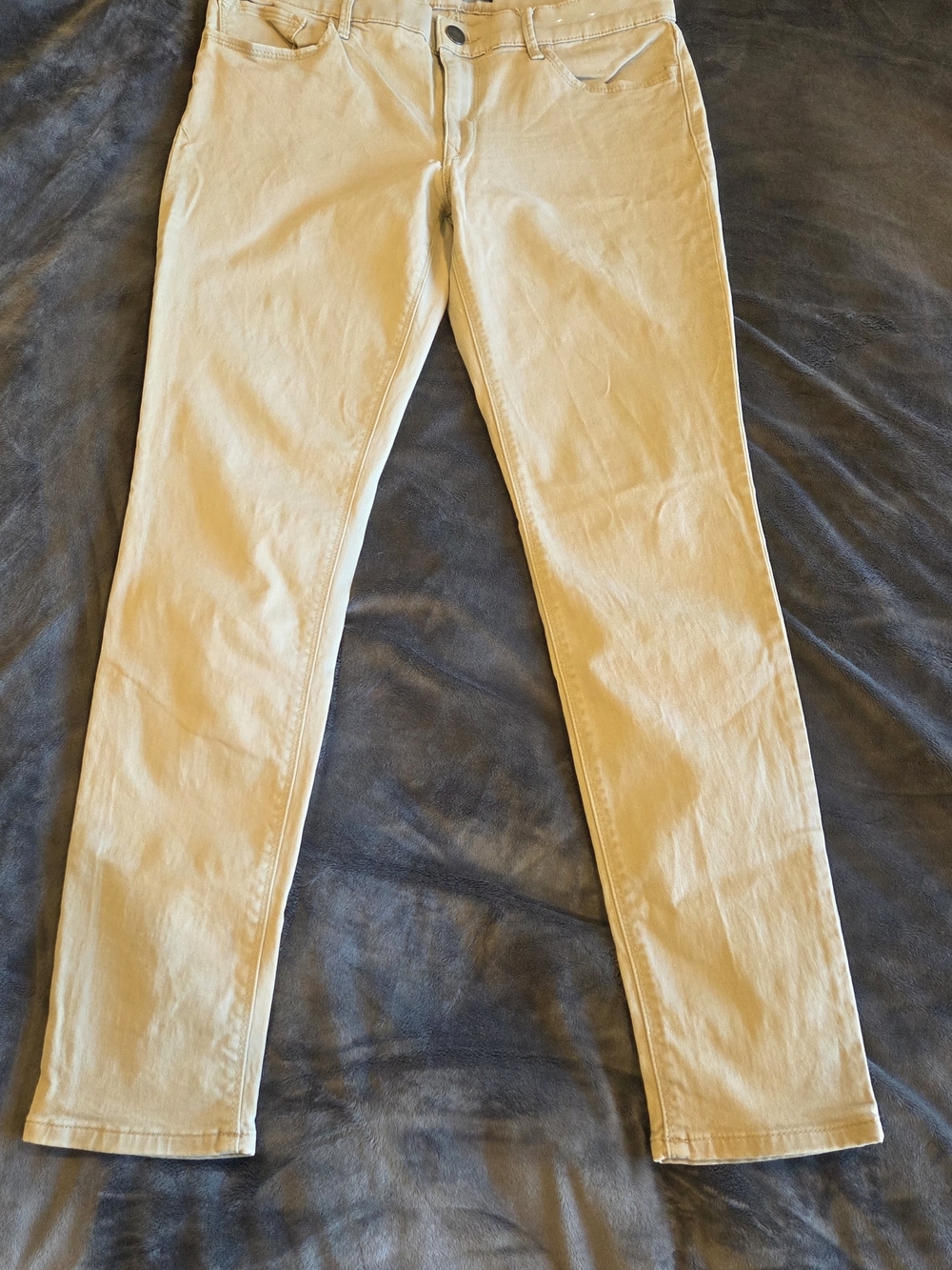 Women’s Skinny Jeans in Light Khaki